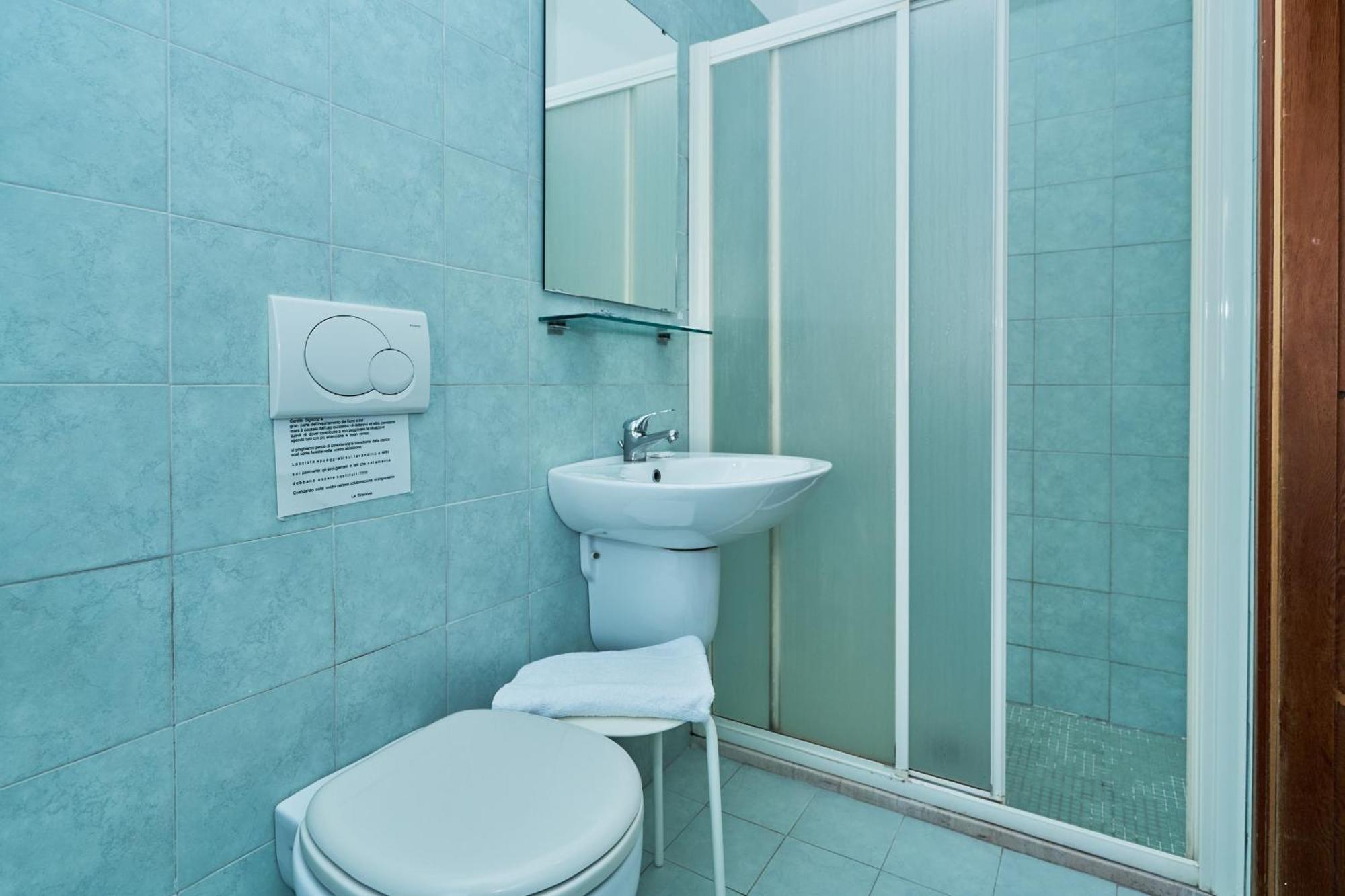 Hotel Jolanda بيلاريا-إيجيا مارينا المظهر الخارجي الصورة