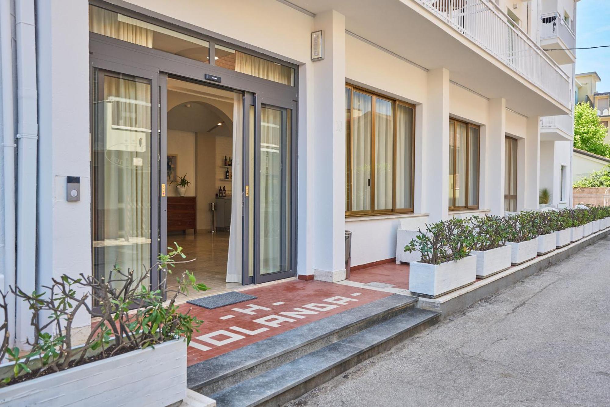 Hotel Jolanda بيلاريا-إيجيا مارينا المظهر الخارجي الصورة